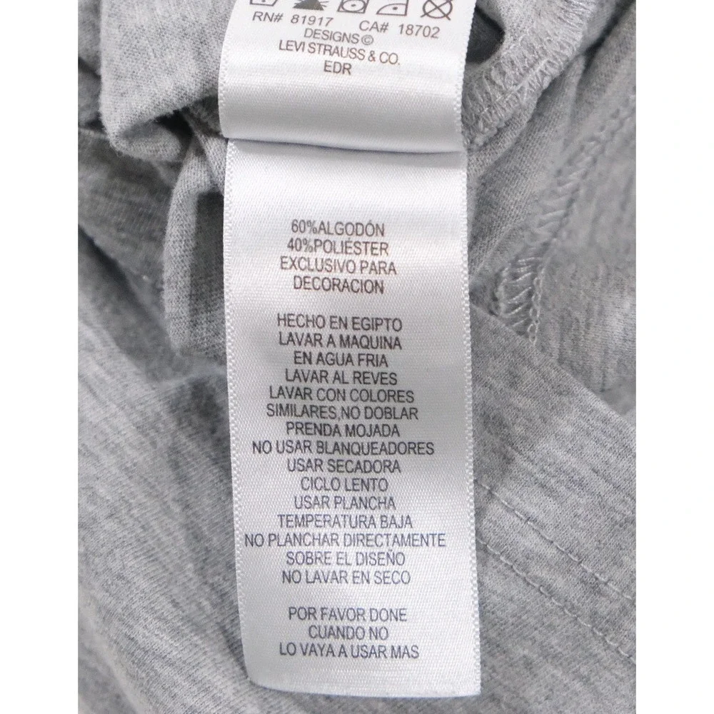 Levi's T-Shirt‎ Boys XL Gray Batwing Logo Graphic Tee Short Sleeve Cotton Blend